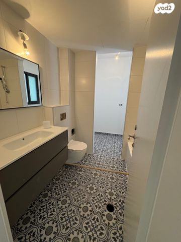 דירה, עוזי חיטמן, נווה זמר, רעננה