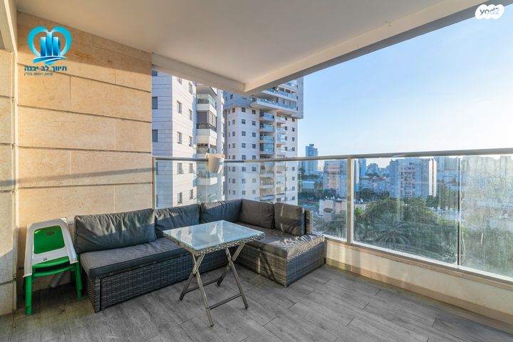 דירה, הנחל, רמות ויצמן, יבנה