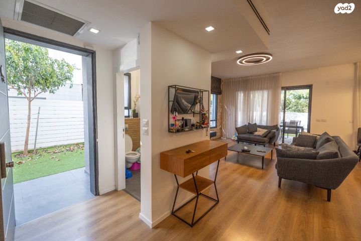 דו משפחתי, עתלית