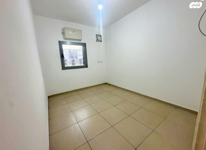 דירה, שדרות ירושלים, תל יהודה, רמת גן