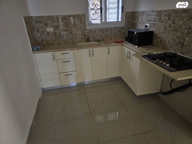 דירת גן, חוסן, חליסה, חיפה