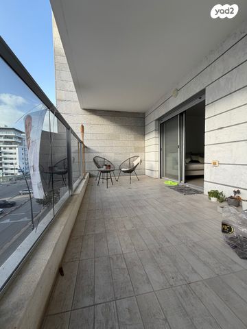 דירה, נעמי שמר 18, נאות אפק, אפקה, קרית ביאליק