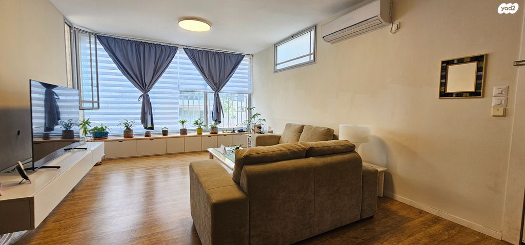 דירה, בועז, רמת השרון