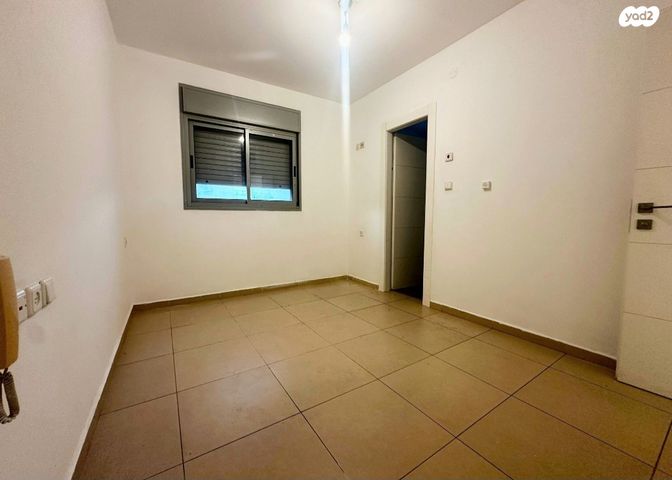 דירה, שדרות ירושלים, תל יהודה, רמת גן