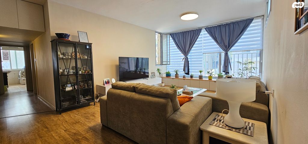 דירה, בועז, רמת השרון