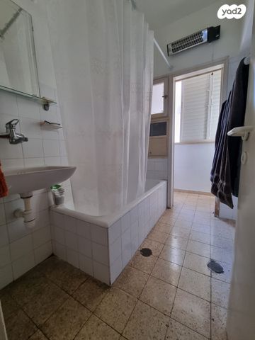 דירה, ברודצקי אשר, מרכז העיר דרום, נתניה