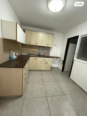 דירה, שדרות פנחס ספיר, קרית ים