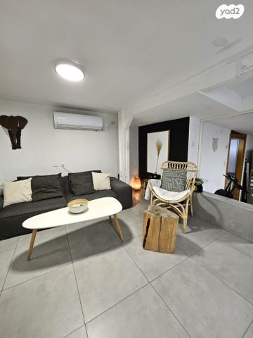 דירת גן, הפלמ"ח, הל"ה, גבעתיים