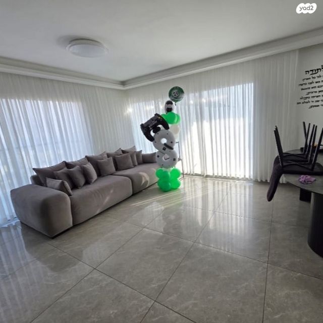 גג/ פנטהאוז