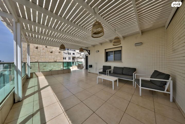 גג/ פנטהאוז, הרצל 125, עין שרה, נהריה