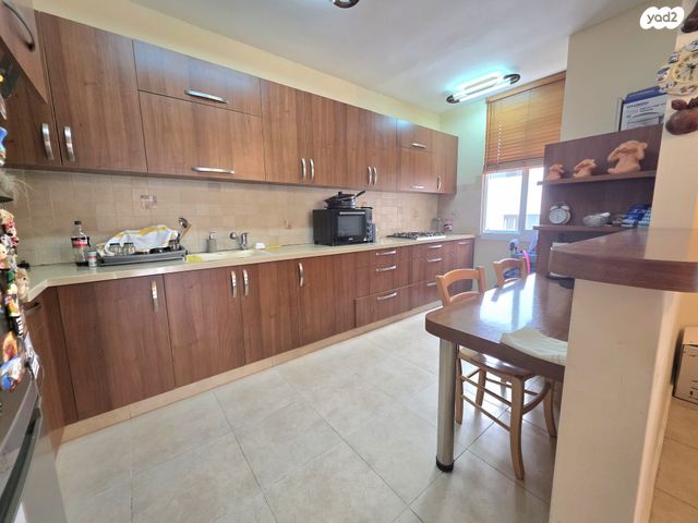 לוין אפשטיין 