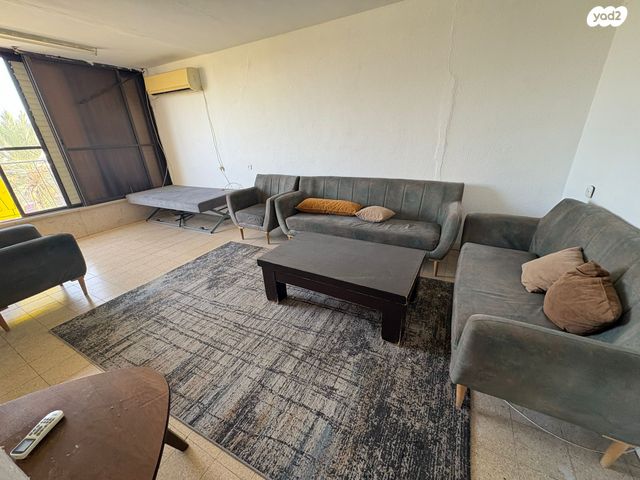 דירה, סר אייזיק 8, עכו