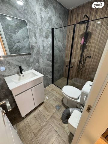 דירה, דוד רזיאל 45, תל עמל, חיפה