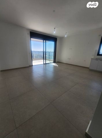 דירה, ראול ולנברג 33, תל אביב יפו