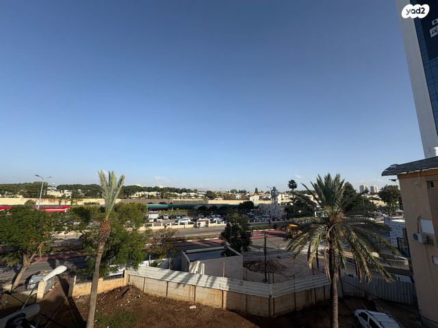 דירה, סר אייזיק 8, עכו