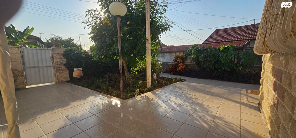 שיכוני המזרח