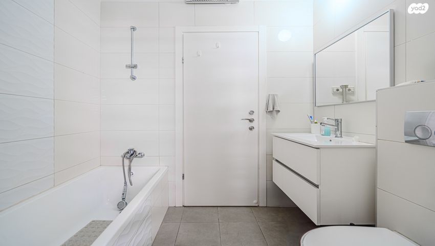 דירה, שדרות עמק יזרעאל, שקמים ואגמים, אשקלון