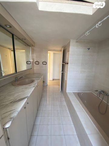 דירה, זמנהוף, אחוזה, חיפה