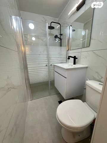 דירה, נפתלי אימבר, שוק תלפיות, חיפה