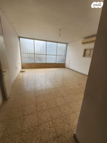 דירה, פיארברג, חולון