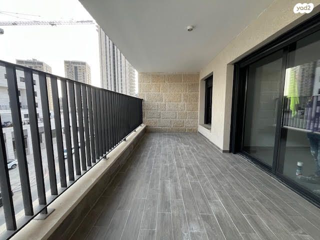 דירה, יצחק ארנסט נבנצל, מורדות ארנונה, ירושלים