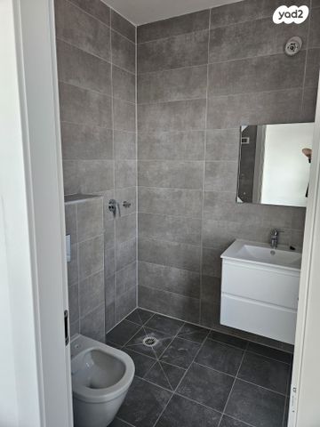 דירה, פארק העסקים האלף, ראשון לציון