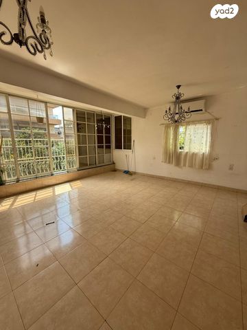 דירה, שכונת חשמונאים, מרכז העיר א, רמת גן