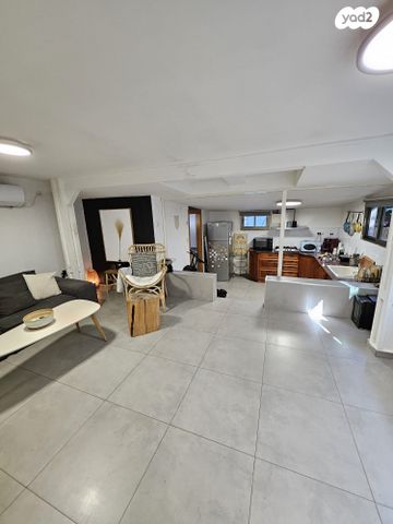 דירת גן, הפלמ"ח, הל"ה, גבעתיים