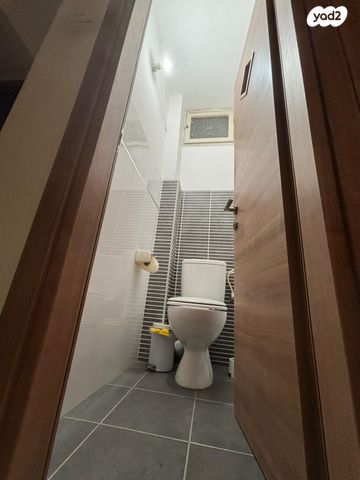 דירה, האחים זייגר, אברמוביץ', ראשון לציון