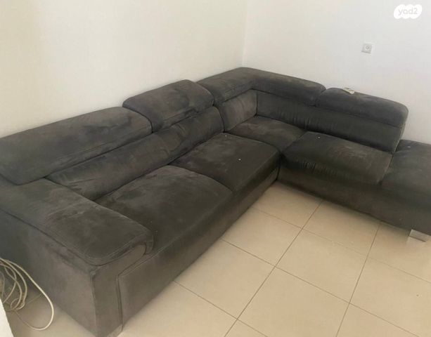 דירה, מעלה הגיבורים, בן דור, נשר