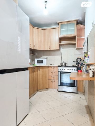 דירה, יוסף אהרונוביץ', שיכון ותיקים, חולון