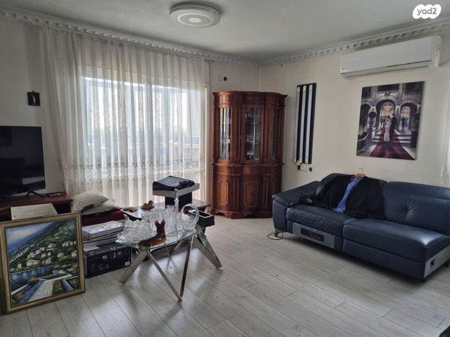 דירה, רא"ל חיים ברלב 11, היובל, שרונה, רחובות