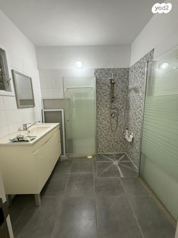 דירה, שדרות פנחס ספיר, קרית ים