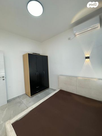 דירה, שדרות כצנלסון 8, מרכז העיר, קרית אתא