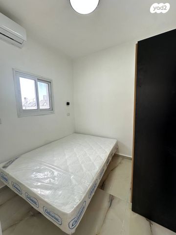 דירה, שדרות אליהו גולומב 15, הדר עליון, חיפה