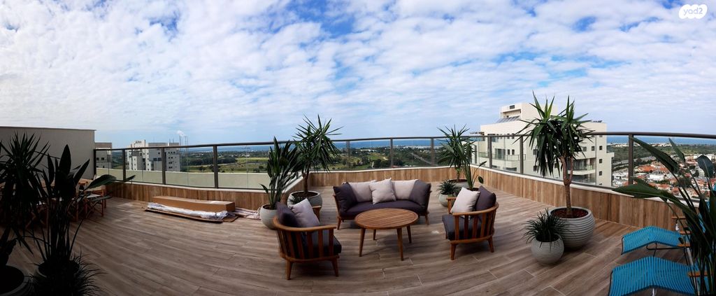 גג/ פנטהאוז