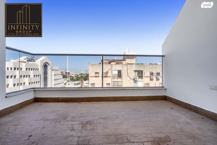 דופלקס, דוד אלעזר, בית וקאנטרי, גיורא יוספטל, גבעת שמואל