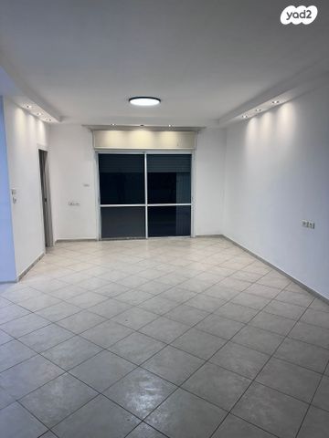 שדרות רוטשילד 23