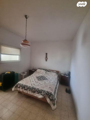 דירה, שדרות ירושלים, יד לבנים, רמת גן