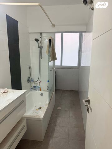 דירה, תרצה, עליות, רמת גן