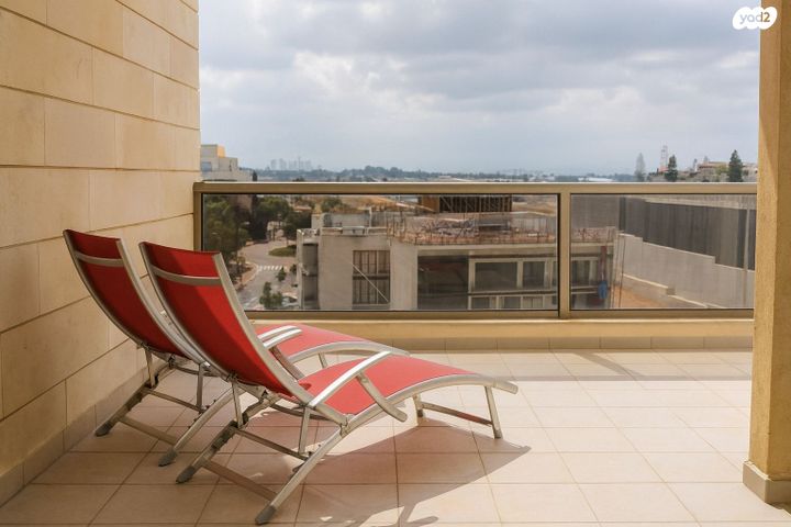 דופלקס, הפרחים 13, רעננה