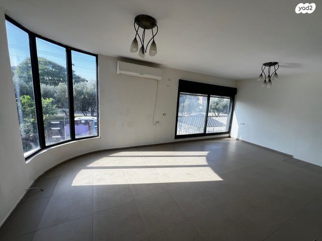 יחידת דיור, משה שרת, קרית בנימין, קרית אתא