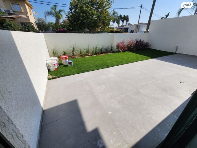 בית פרטי/ קוטג', בארי, יצחק, חדרה