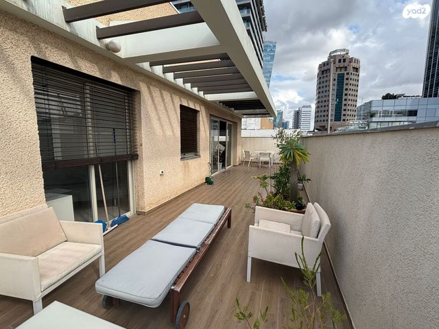 גג/ פנטהאוז, לילינבלום, לב תל אביב, לב העיר צפון, תל אביב יפו