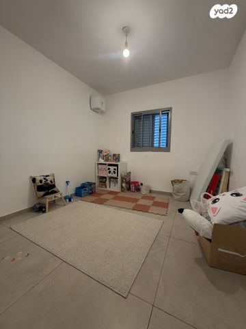 דירה, נעמי שמר 18, נאות אפק, אפקה, קרית ביאליק