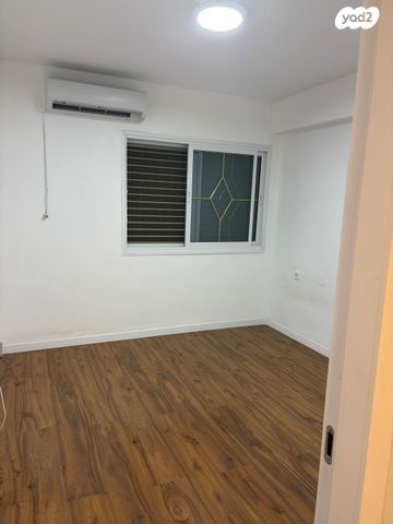 דירה, מנחם בגין 6, חצור הגלילית