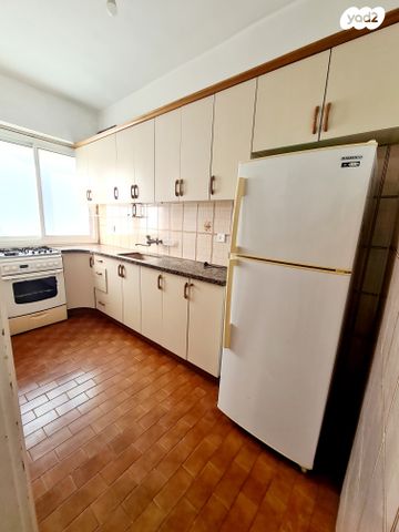 דירה, עוזיאל, נגבה, רמת גן