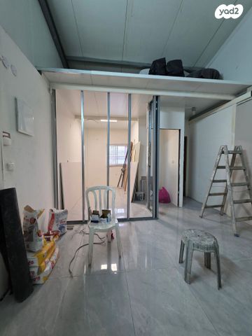 קליניקות, מיכאל, כפר ביאליק, כפר ביאליק