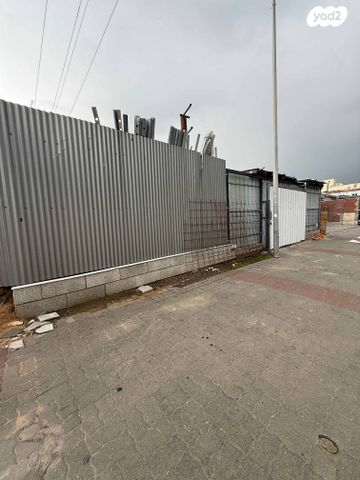 מבני תעשיה, נתניה