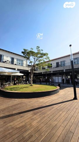 חנויות/ שטח מסחרי, סביון